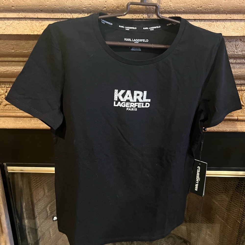 NWT Karl Kagerfeld Black Tee. Size XS.